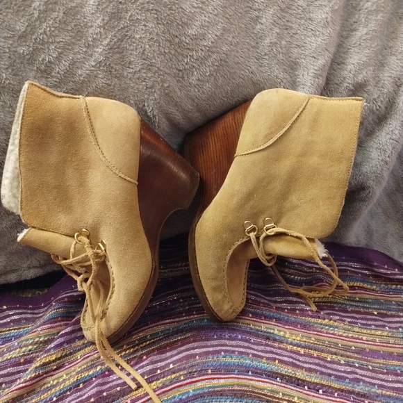 Michael Kors suede wedges - Picture 1 of 8